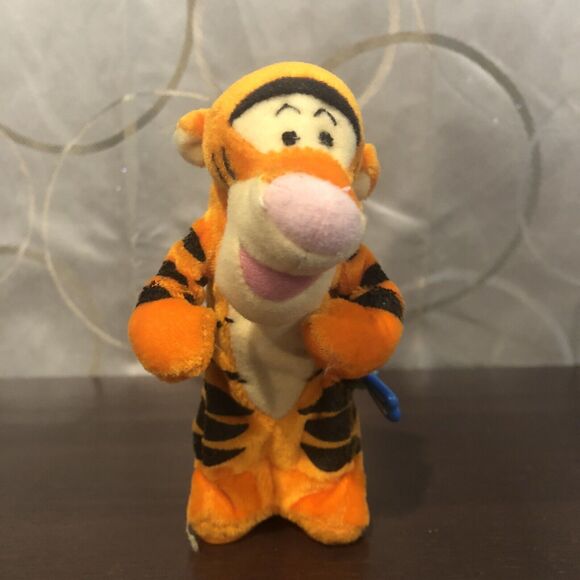 Winnie The Pooh Piglet Tigger 4” Wind Plush Toys Fisher Price Disney Not Working - Picture 3 of 16